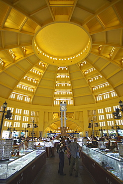 Interior of Central Market, Phnom Penh, Cambodia, Indochina, Southeast Asia, Asia