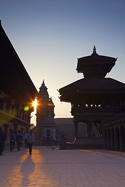 Durbar Square at dawn, Bhaktapur, UNESCO World Heritage Site, Kathmandu Valley, Nepal, Asia