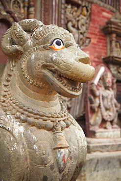 Statue at Changu Narayan Temple, Bhaktapur, UNESCO World Heritage Site, Kathmandu Valley, Nepal, Asia