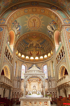 Interior of Votive Church, Szeged, Southern Plain, Hungary, Europe