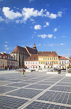 Piata Sfatului, Brasov, Transylvania, Romania, Europe 