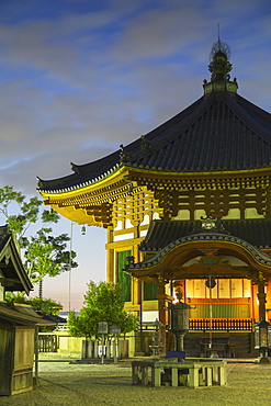 Pagoda at Kofuku-ji Temple at dusk, UNESCO World Heritage Site, Nara, Kansai, Japan, Asia