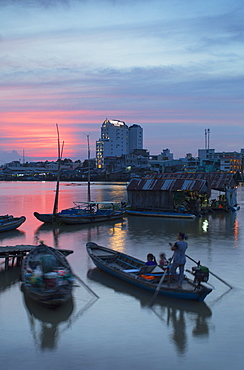 Boats on Can Tho River at sunset, Can Tho, Mekong Delta, Vietnam, Indochina, Southeast Asia, Asia