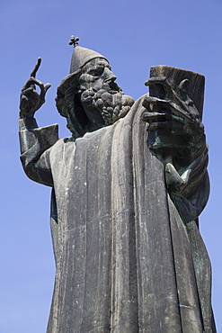 Statue of Bishop Grgur Ninski, outside the Golden Gate of Diocletian's Palace, Split, Dalmatia, Croatia, Europe