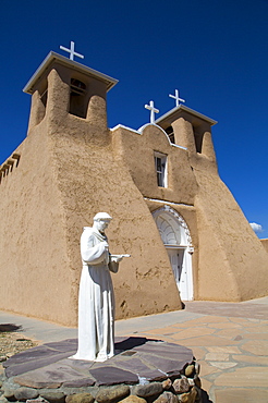 San Francisco de Asis Mission Church, National Historic Landmark, established 1772, Ranchos de Taos, New Mexico, United States of America, North America