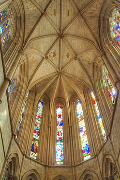 Nave, The Dominican Abbey of Santa Maria da Vitoria, UNESCO World Heritage Site, Batalha, Leiria District, Portugal, Europe