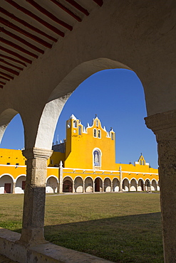 Convent of San Antonio de Padua, completed 1561, Izamal, Yucatan, Mexico, North America