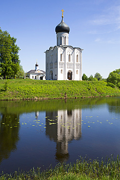 Church of the Intercession of the River Nerl, dating from 1165, UNESCO World Heritage Site, North of Vladimir, Russia, Europe