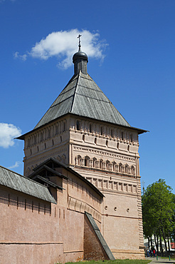 Rampart Walls and Towers, Saviour Monastery of St. Euthymius, UNESCO World Heritage Site, Suzdal, Vladimir Oblast, Russia, Europe