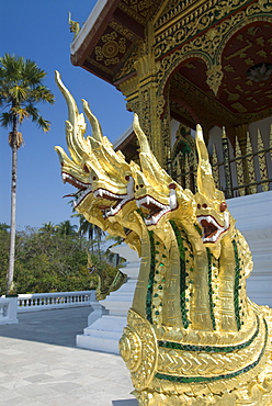 Naga heads, Wat Sen, Luang Prabang, Laos, Indochina, Southeast Asia, Asia