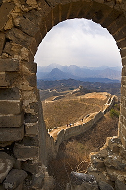 View of a section of the Great Wall, UNESCO World Heritage Site, between Jinshanling and Simatai near Beijing, China, Asia