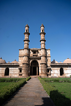 Jama Masjid (mosque) built by Sultan Mahmud Begada in Champaner Pavagadh Archaeological Park, the UNESCO listed remains of a 16th century Hindu city
