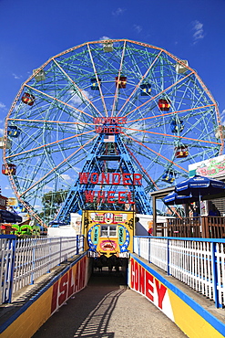 Denos Wonder Wheel, Amusement Park, Coney Island, Brooklyn, New York City, United States of America, North America