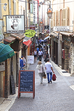 Old Town, Vieil Antibes, Antibes, Alpes-Maritimes, Cote d'Azur, French Riviera, Provence, France, Europe