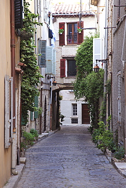 Old Town, Vieil Antibes, Antibes, Alpes-Maritimes, Cote d'Azur, French Riviera, Provence, France, Europe