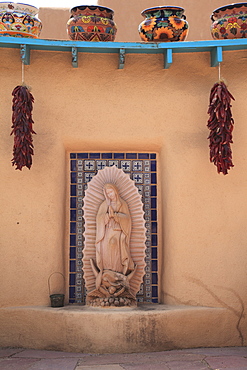 Adobe architecture, Taos, New Mexico, United States of America, North America