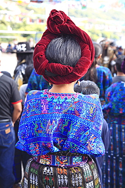 Mayan woman in traditional dress, Santa Catarina Palopo, Santa Catarina, Lake Atitlan, Guatemala, Central America