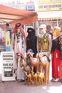 Shop selling traditional Arab costumes, Deira, Dubai, United Arab Emirates, Middle East