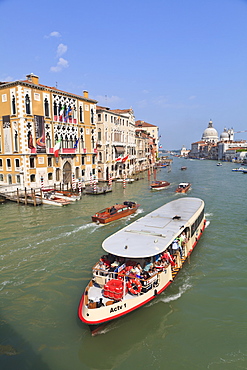 Vaporetto water bus, Grand Canal, Venice, UNESCO World Heritage Site, Veneto, Italy, Europe