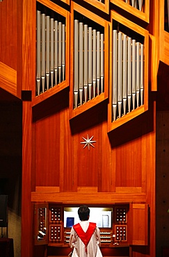 Organ player, Presbyterian temple service, Seoul, South Korea, Asia