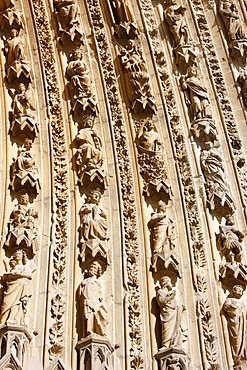 Detail of arches on the west front of Reims cathedral, UNESCO World Heritage Site, Reims, Marne, France, Europe