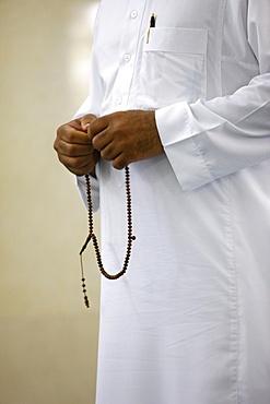 Muslim with prayer beads, Jumeirah mosque, Dubai, United Arab Emirates, Middle East