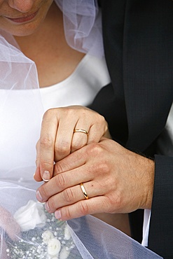 Newlyweds, Stes-Maries-de-la-Mer, Bouches-du-Rhone, France, Europe