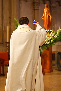 Feast of the Immaculate Conception in St. John's cathedral, Lyon, Rhone, France, Europe