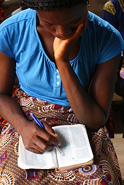 Bible reading, Evangelical church, Lome, Togo, West Africa, Africa