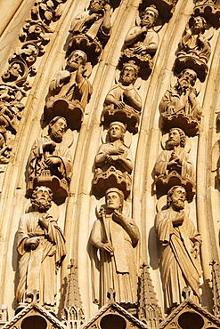 Detail of sculptures on arch of the Western facade, Notre Dame cathedral, Paris, France, Europe