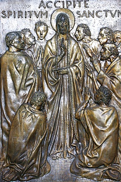 Christ's Appearance to the Disciples on the Holy door of St. Peter's Basilica, cast in bronze by Vico Consorti in 1949, Vatican, Rome, Lazio, Italy, Europe