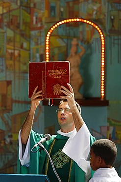 Sunday Mass in Nossa Senhora dos Alagados church, Salvador, Bahia, Brazil, South America