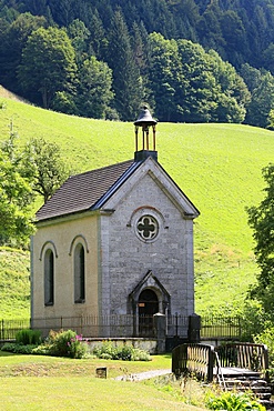 Chapel in the Alps, Haute-Savoie, France, Europe