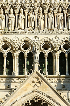 Gallery of Kings restored by Viollet-le-Duc between 1849 and 1861, Amiens Cathedral, UNESCO World Heritage Site, Picardy, France, Europe