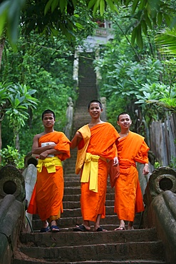 Buddhist monks, Luang Prabang, Laos, Indochina, Southeast Asia, Asia