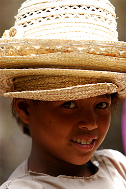 Hat seller, close to Andraikiba Lake, Madagascar, Africa