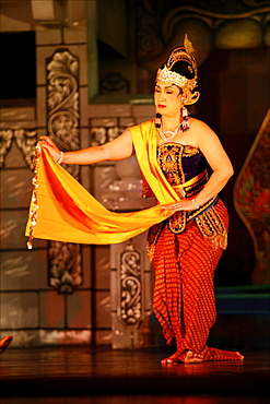 Dancer during a Narayama show in Jogjakarta, Java, Indonesia, Southeast Asia, Asia