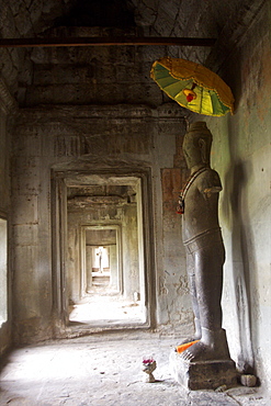 A gallery of the Angkor Wat temple, UNESCO World Heritage Site, Siem Reap, Cambodia, Indochina, Southeast Asia, Asia