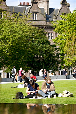 In the public gardens of Old Edinburgh, Edinburgh, Lothian, Scotland, United Kingdom, Europe