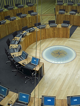 Main chamber, National Assembly for Wales, architect Richard Rogers Partnership, Cardiff, Wales, United Kingdom, Europe