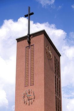 Evangelische Kreuzkirche, Stuttgart-Hedelfingen, Baden-Wurttemberg, Germany, Europe