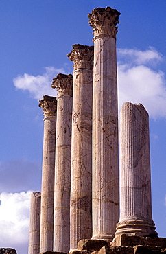 Ruins of the Capitolium, Thuburbo Majus (Thuburbo Maius), Roman ruins of Colonia Julia Aurelia Commoda, dating from 168 AD, Tunisia, North Africa, Africa