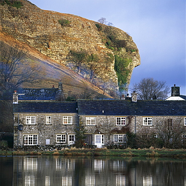 Terrace of cottages, Kilnsey, Wharfedale, North Yorkshire, England, United Kingdom, Europe