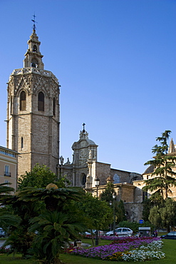 Valencia Cathedral and Plaza de la Reina, Valencia, Spain, Europe