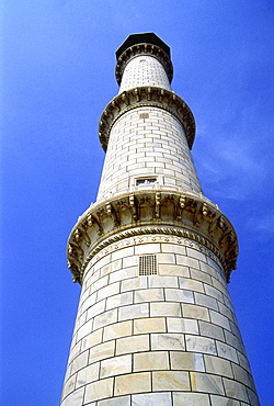 Minaret of Taj Mahal, UNESCO World Heritage Site, Agra, Uttar Pradesh, India, Asia