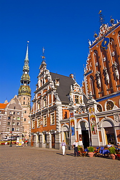 The house of the Blackheads and St. Peters church at the Latvian Riflemen Square (Latviesu strelnieku laukums), Riga, Latvia, Baltic States, Europe