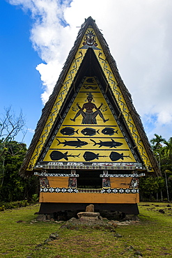 Old bai, a chief's house on the Island of Babeldoab, Palau, Central Pacific, Pacific