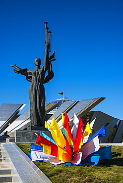 Hero Statue on the Hero City Obelisk, Pieramohi Park, Minsk, Belarus, Europe 