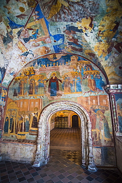 Colourful wall paintings in the Church of Elijah the Prophet in Yaroslavl, UNESCO World Heritage Site, Golden Ring, Russia, Europe
