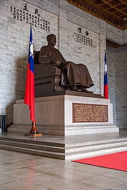 Chiang Kai-Shek statue in the Chiang Kai-Shek Memorial Hall, Taipei, Taiwan, Asia